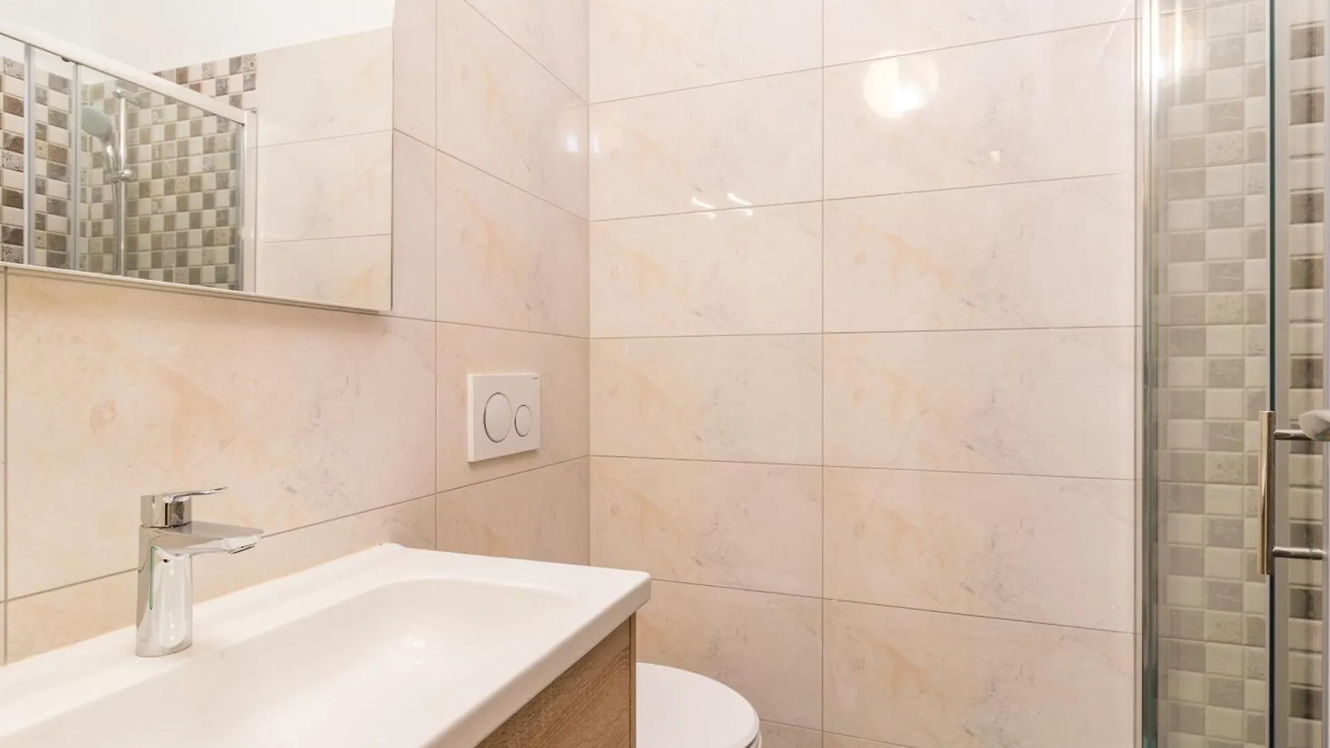 דירות Penthouse Medulin By The Sea 18 0*,